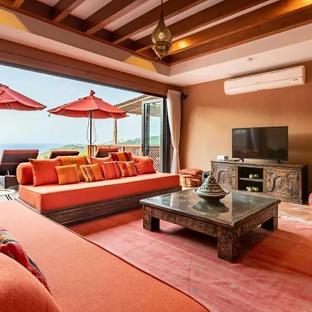 Aspire Villas Salad Beach Exterior photo